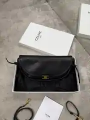 Celine Trıomphe Lıttle Halfmoon Kadın Deri Çanta 1