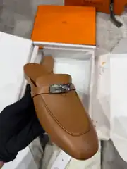 Hermes Oz Mule Kadın Deri Terlik 4