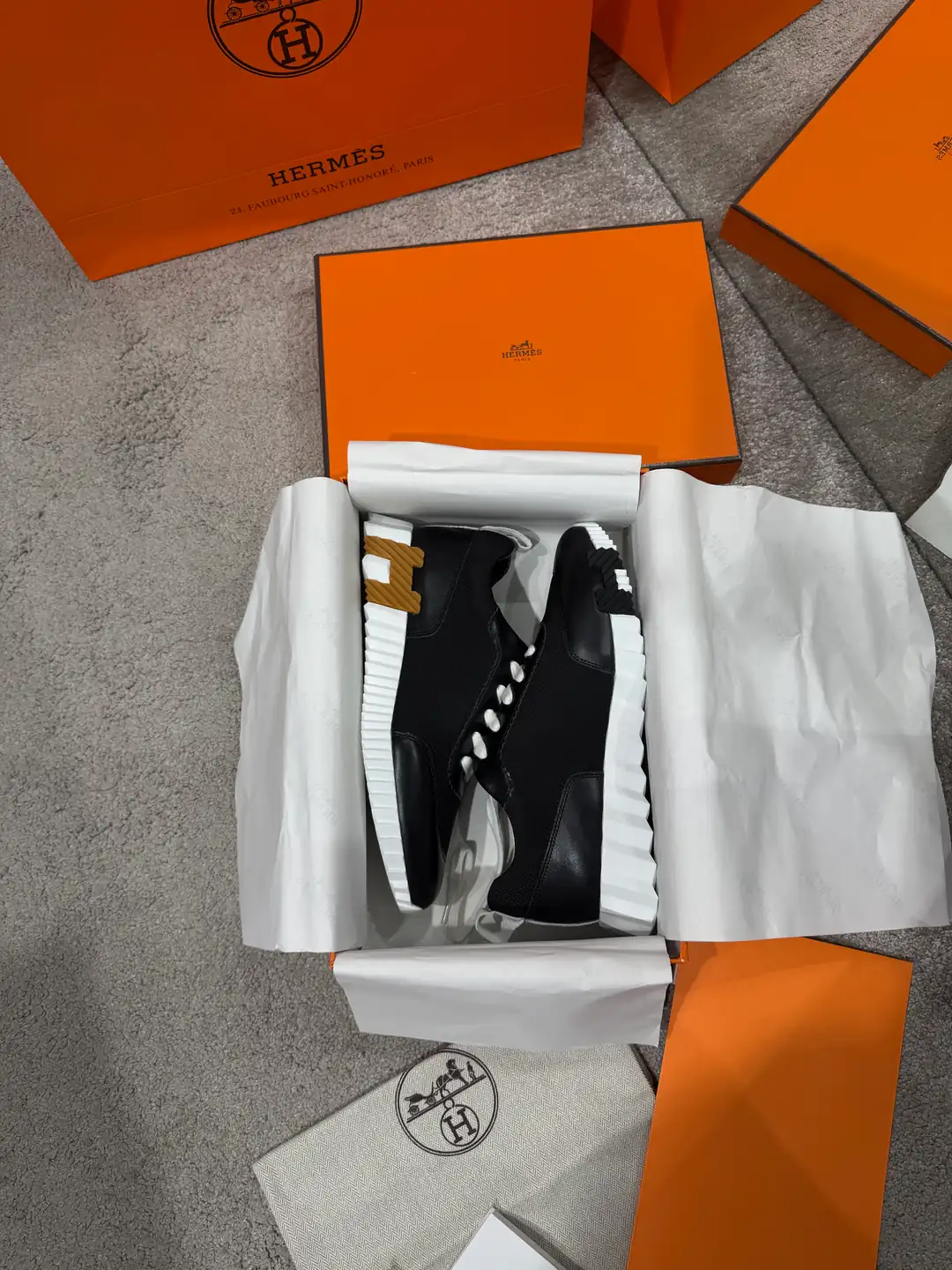 Hermes Bouncing Sneaker